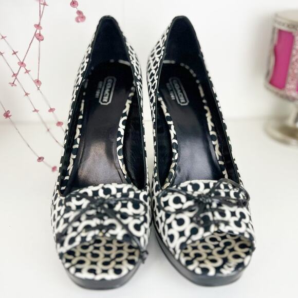 Coach Corey Monogram Signature Peep Toe Platform Heels Pumps Black White Size 8 - Picture 3 of 14